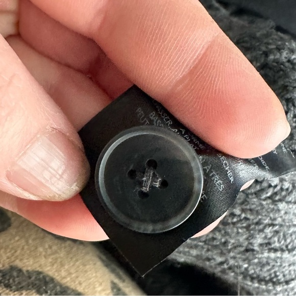 Anthropologie Deep V Cardigan Sweater Button Gray Carbon Oversized Chunky Knit - Picture 10 of 12